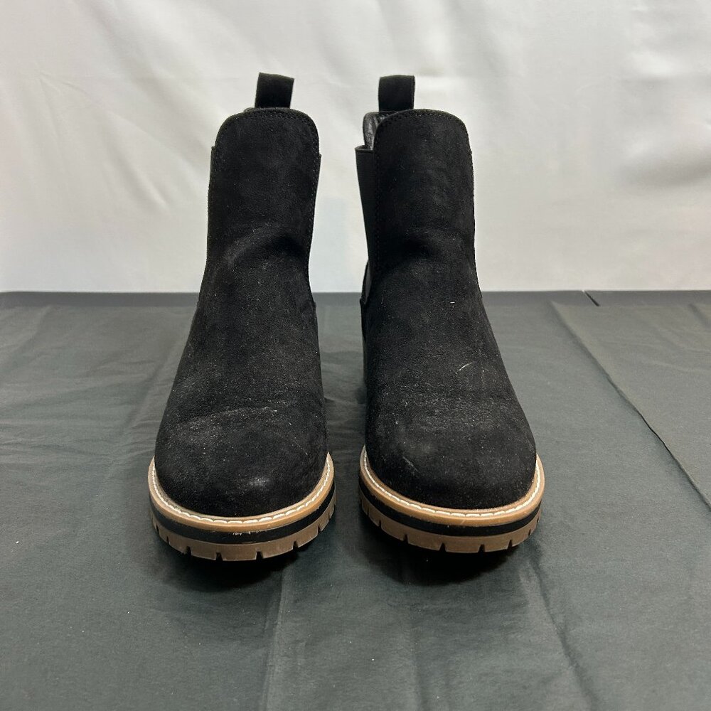 Kensie Khai lug sole Chelsea black faux suede boots 8.5M - worn once - Picture 2 of 8